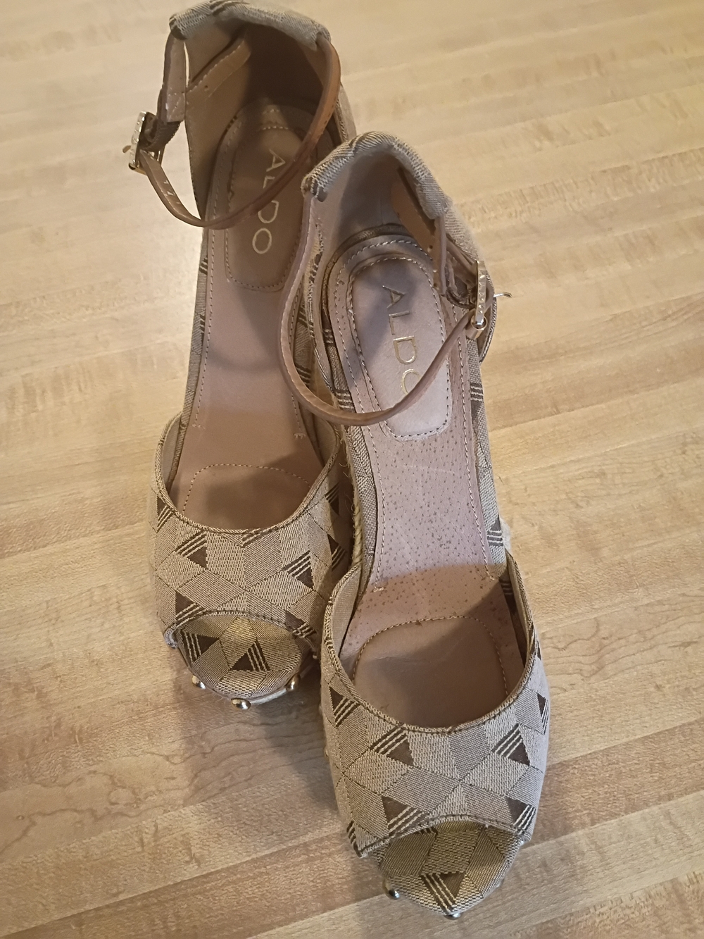 ALDO Women's Tan Geometric Ankle-Strap Peep-Toe Heels